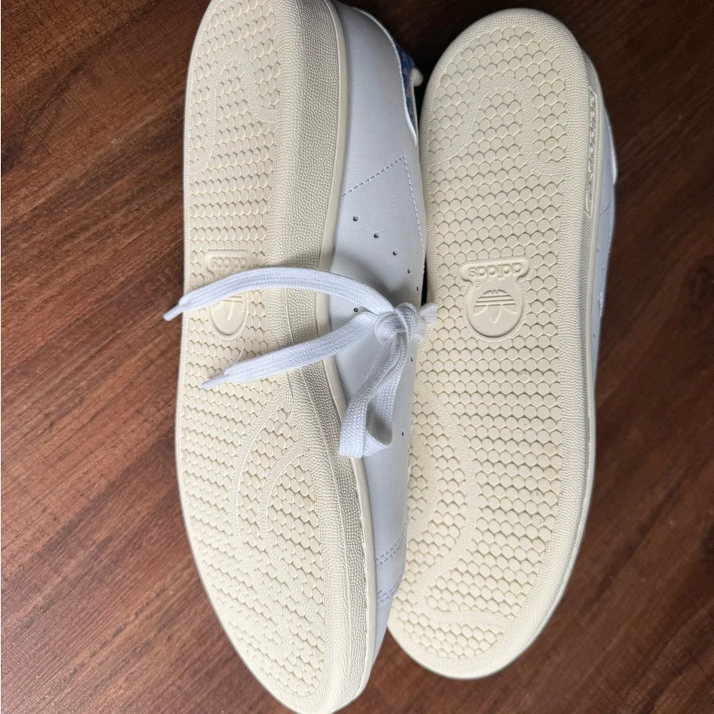 Adidas Stan Smith Blue Floral - Picture 4 of 5